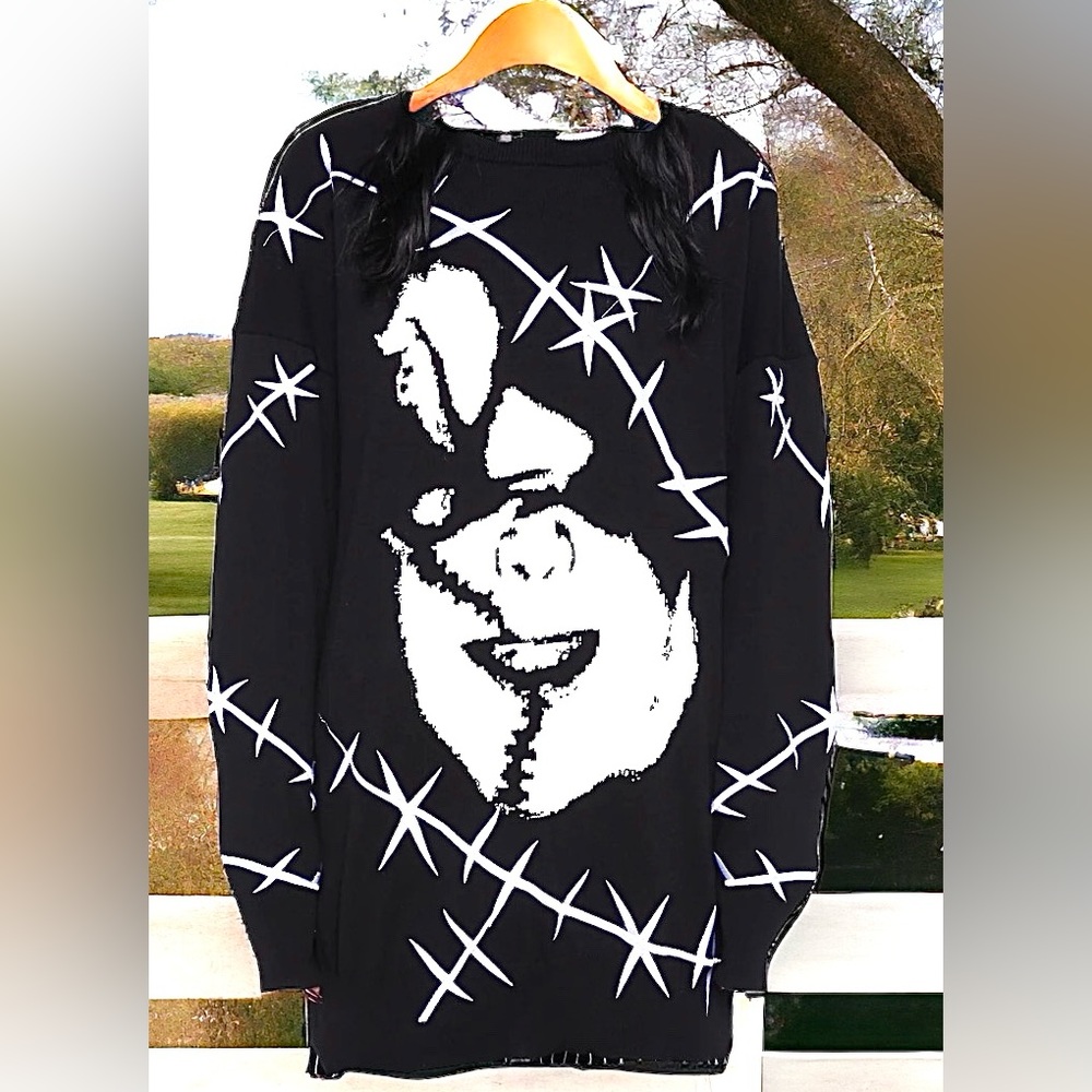 Size XL/XXL……Unique Embroidered Black & White‎ Chuckie Sweater.  NWT #211